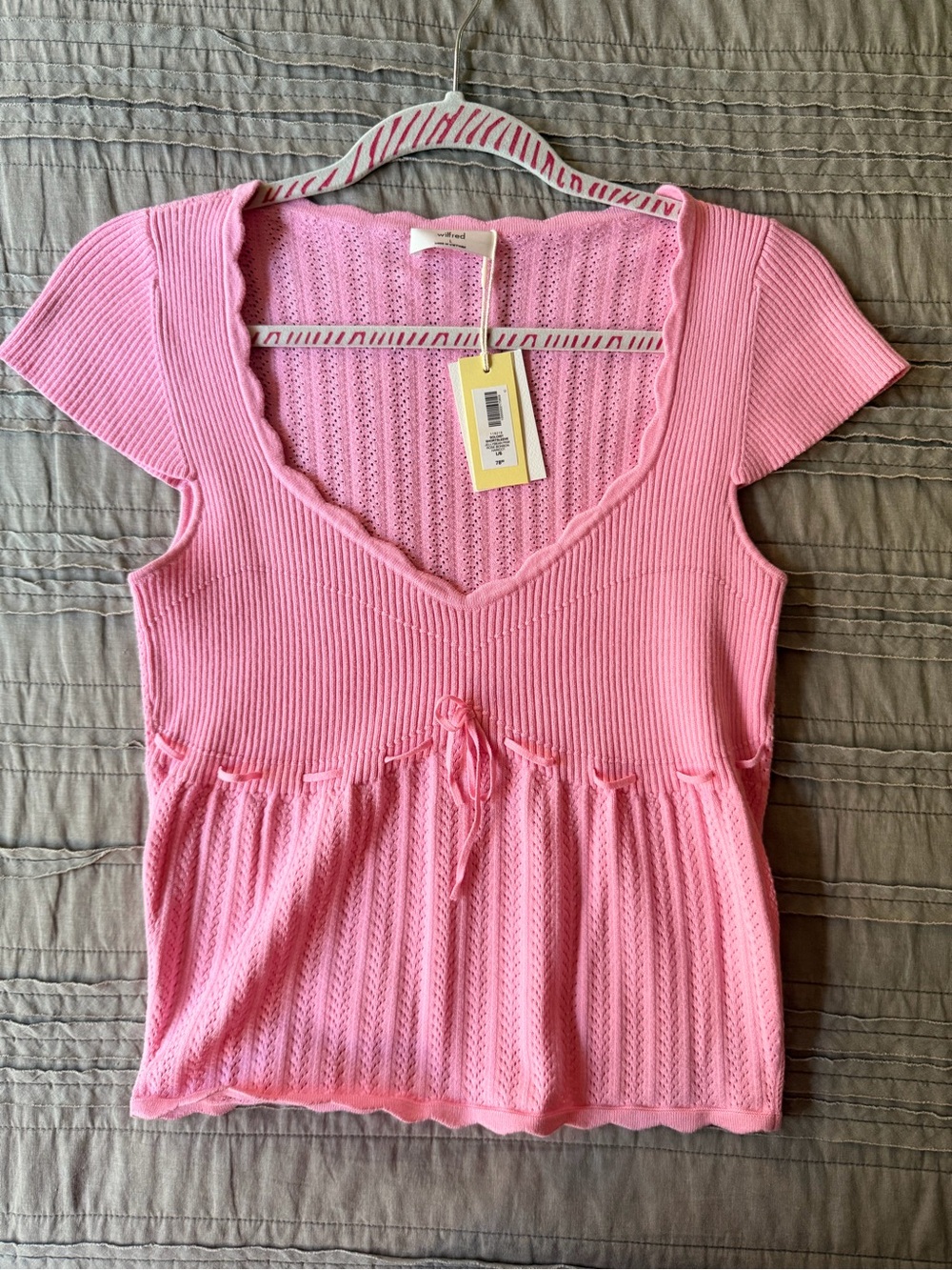 Aritzia Pink Scallop-Trim Tie-Front Knit Tank